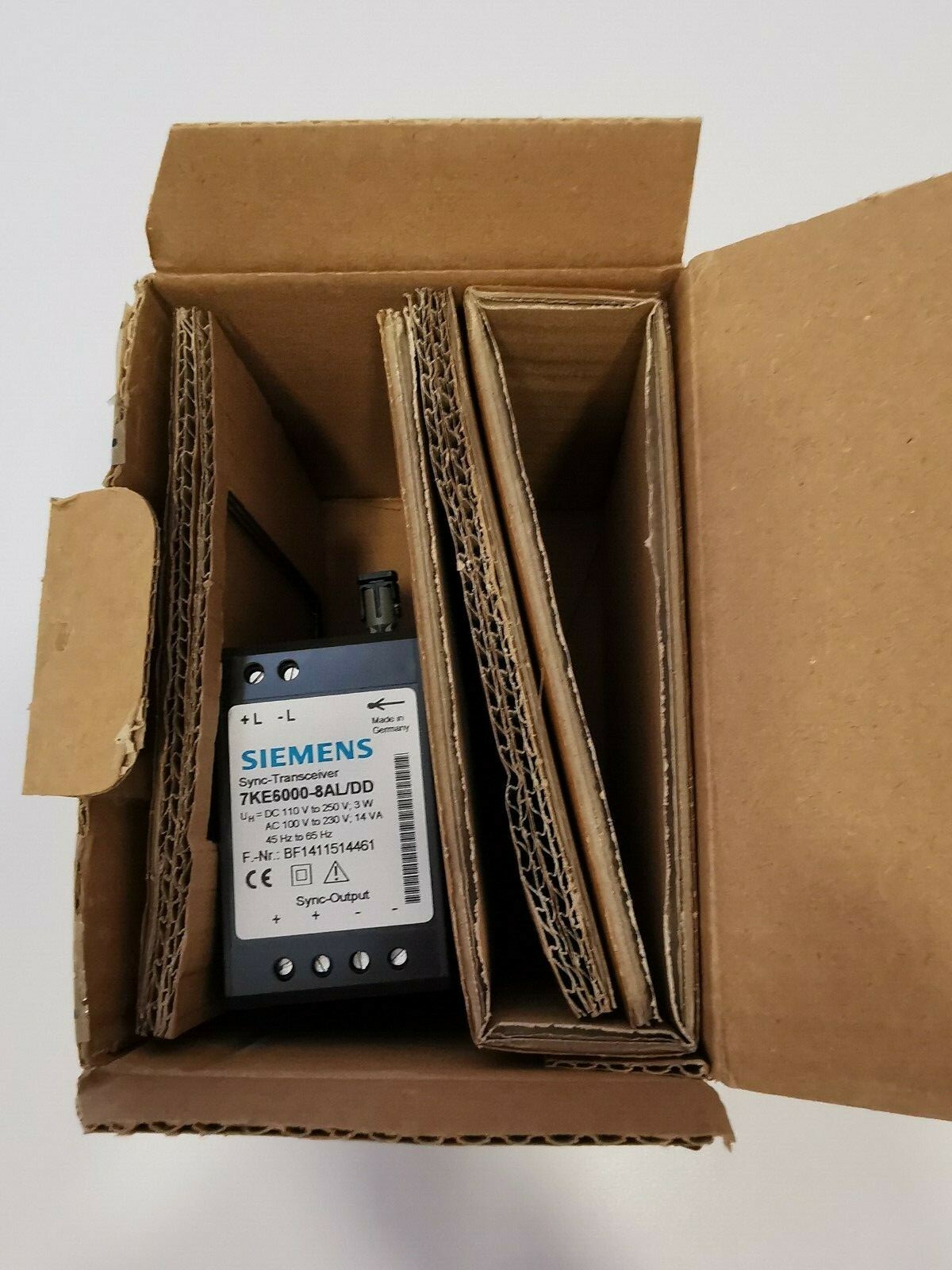 SIEMENS 7KE6000-8AL/DD SIEMENS 7KE6000-8AL/DD Sync Transceiver DC/AC110-230V,45-65HZ 5