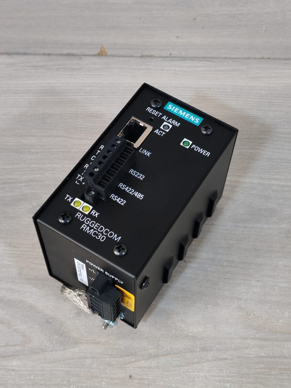 SIEMENS RMC30NC-48-XX SIEMENS RUGGEDCOM RMC30NC / RMC30NC-48-XX 56 BIT ENCRYPTION 48V 4