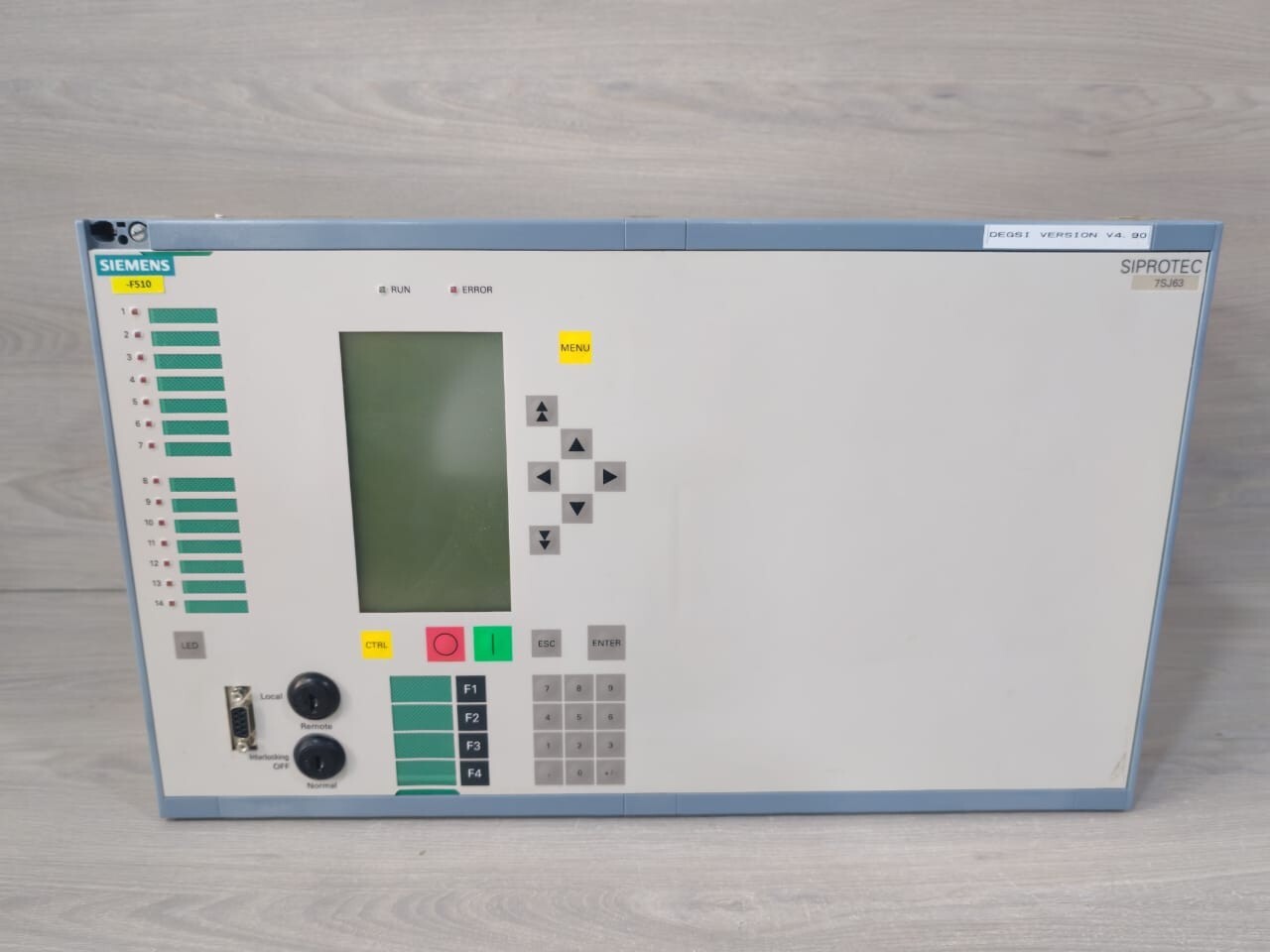 SIEMENS 7SJ6352-5EB90-3FD0/EE SIEMENS F510 SIPROTEC 7SJ6352-5EB90-3FD0/EE OVERCURRENT PROTECTION & CONTROL 2