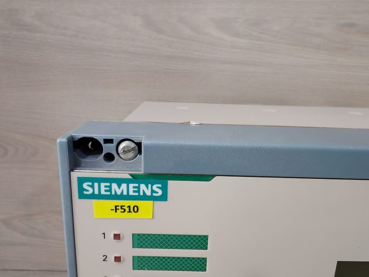 SIEMENS 7SJ6352-5EB90-3FD0/EE SIEMENS F510 SIPROTEC 7SJ6352-5EB90-3FD0/EE OVERCURRENT PROTECTION & CONTROL 7