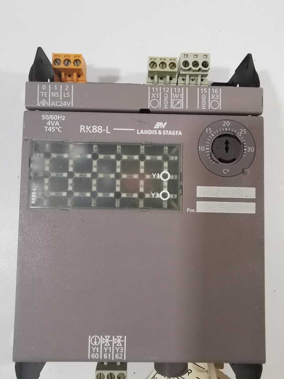 LANDIS & STAEFA RK88-L UNIVERSAL CONTROLLER W/O ANY ACCESSORIES