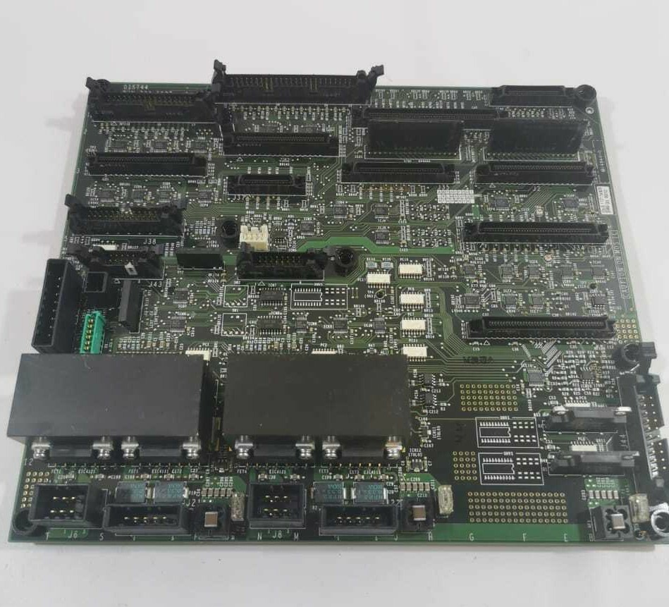 HITACHI P/N 734-5007 HITACHI DIST44 P/N 734-5007 CONTROL BOARD 3