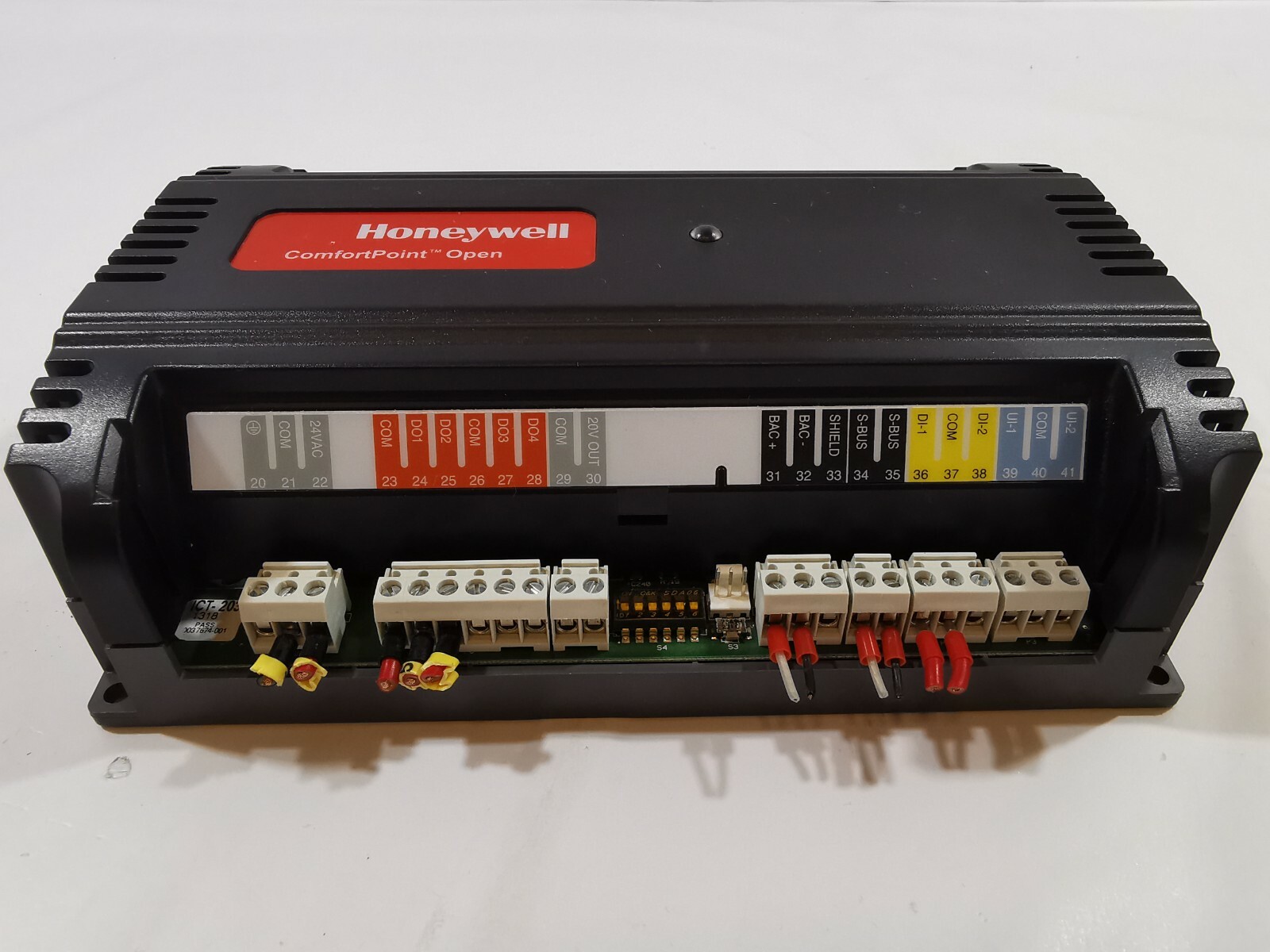 Honeywell CPO-FB22344R-24 Honeywell CPO-FB22344R-24 FCU/UNIVERSAL CONTROLLER 24VAC 50/60Hz 22VA 2