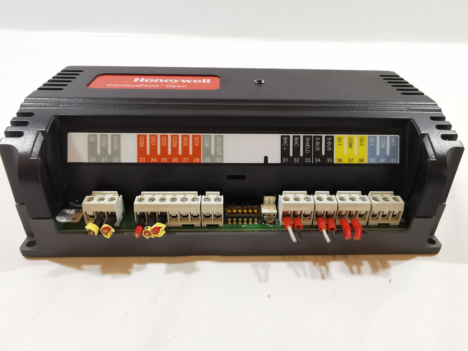 Honeywell CPO-FB22344R-24 Honeywell CPO-FB22344R-24 FCU/UNIVERSAL CONTROLLER 24VAC 50/60Hz 22VA 6