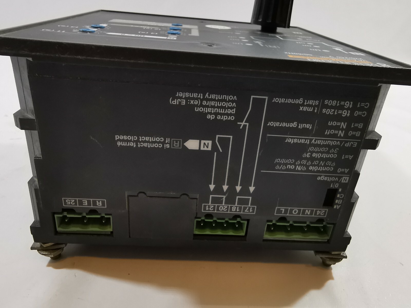 Merlin Gerin UA Controller MERLIN GERIN UA Automatism Controller 220V 50/60Hz 5