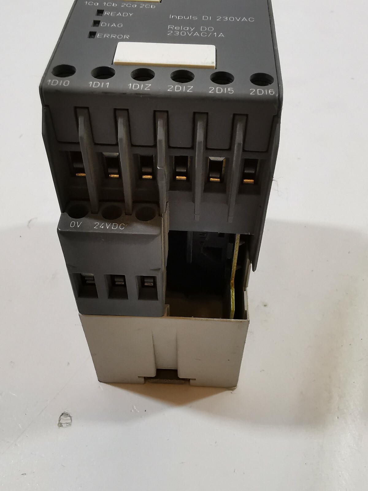 ABB 1SAJ622000R0101 DX122 ABB 1SAJ622000R0101 MODULE 2