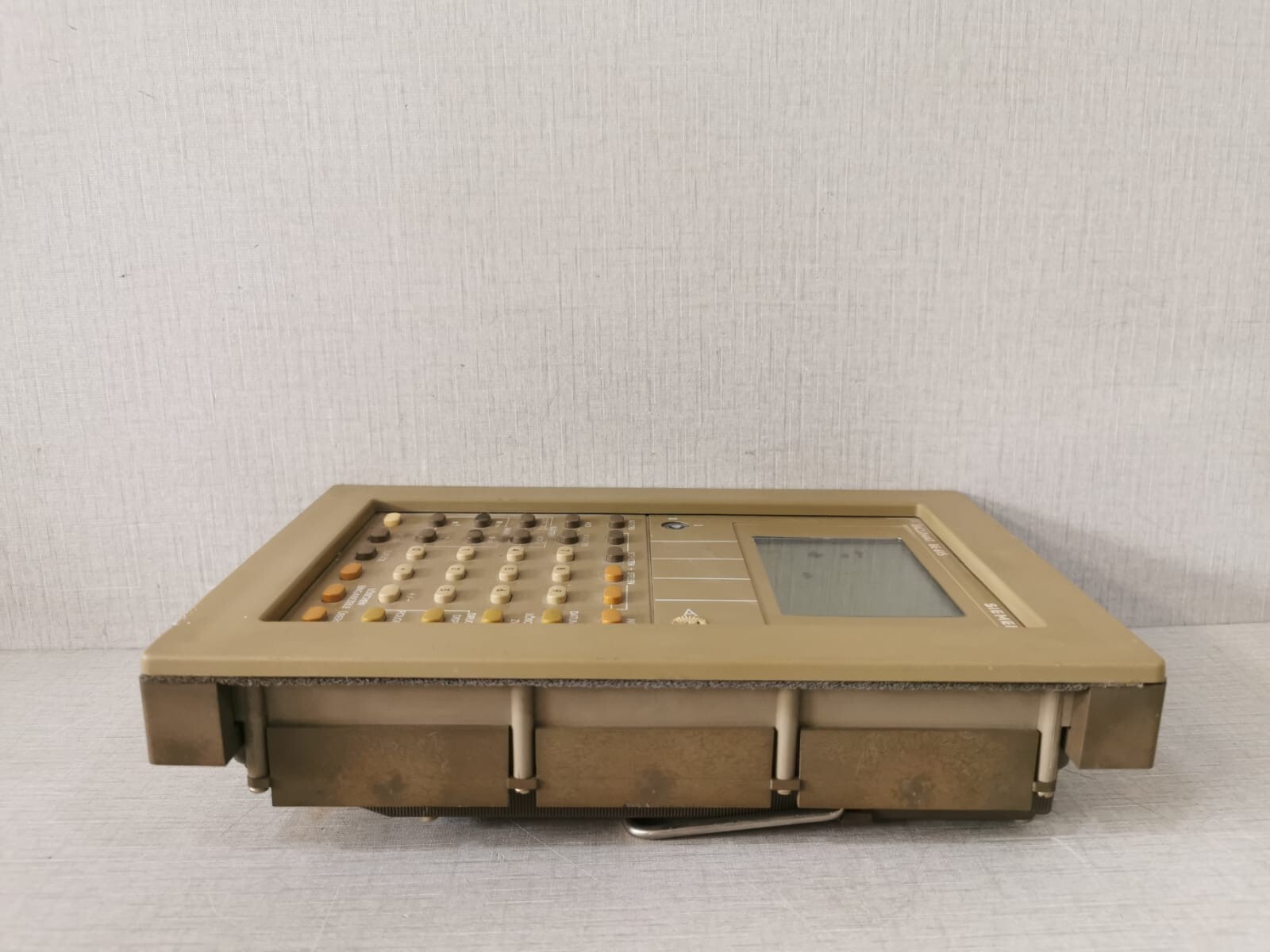 Siemens BE-615 SIEMENS SICLIMAT BE 615 / 6FL3001-4AA11- WITH BLACK SPOTS ON THE SCREEN 8