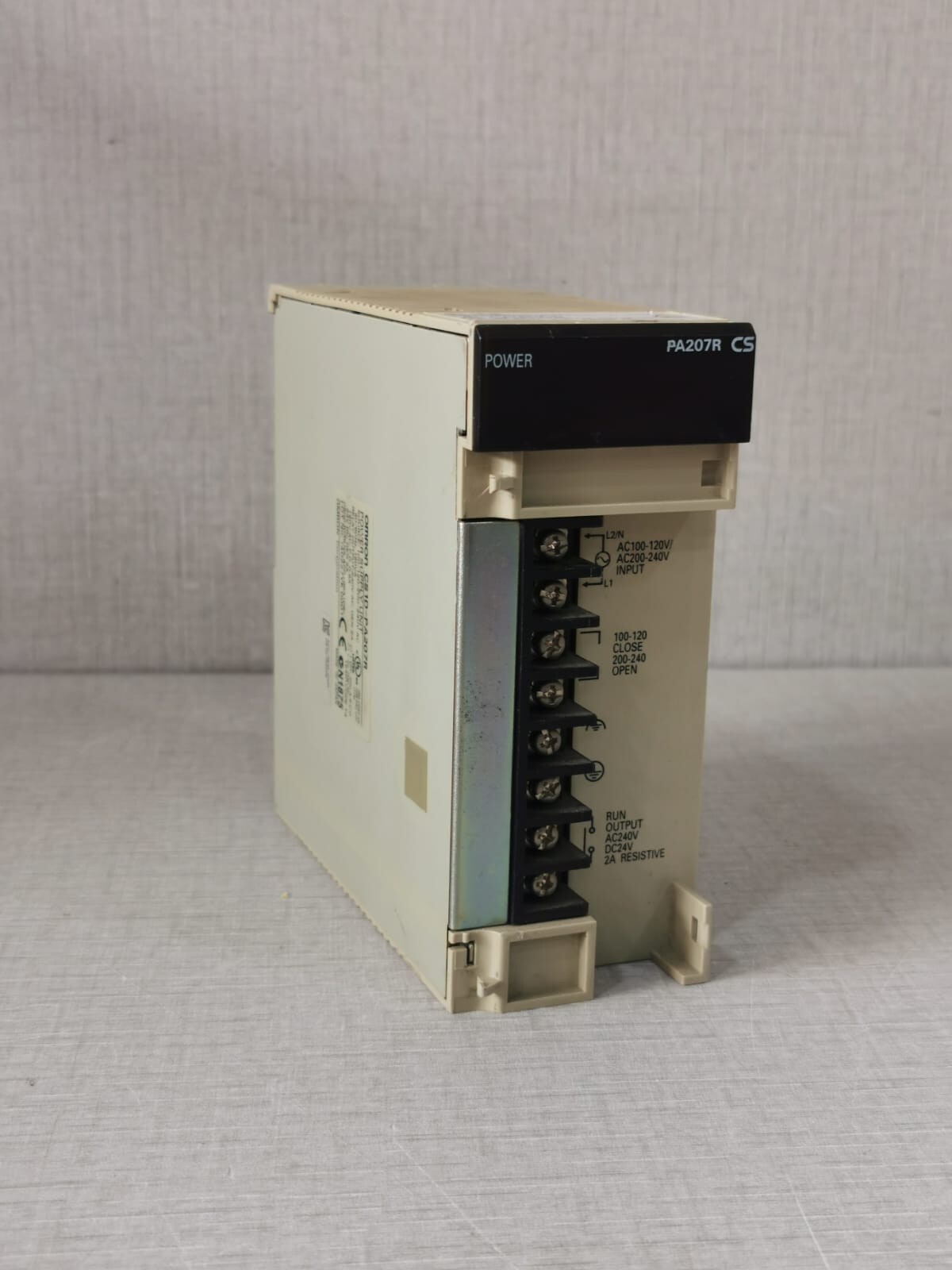 Omron PA207R OMRON CS1D-PA207R POWER SUPPLY UNIT - Missing Front Cover & 4