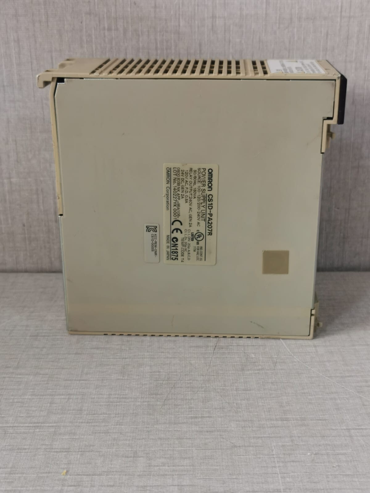 Omron PA207R OMRON CS1D-PA207R POWER SUPPLY UNIT - Missing Front Cover & 6