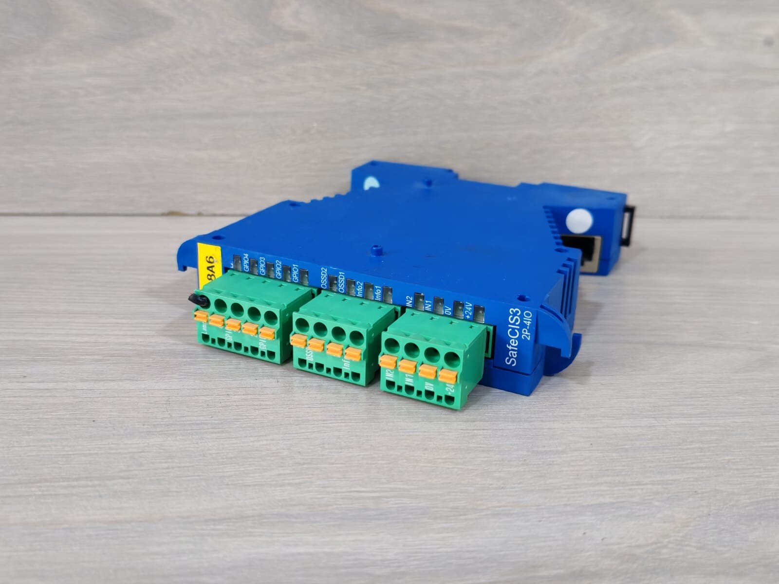 CEDES 104706 CEDES 104706 CIS3-2P-4IO SAFE CONTROLLER 2