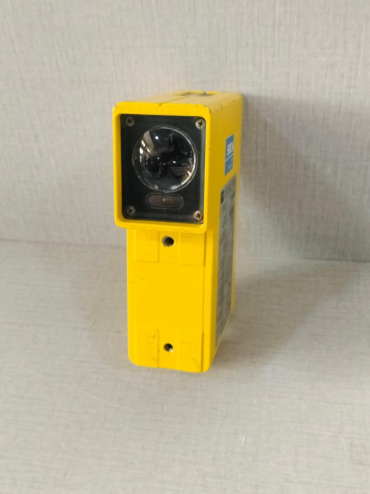 SICK OPTIC ELECTRONIC WSU 26-130 SICK OPTIC ELECTRONIC WSU 26-130 DC 24V 3