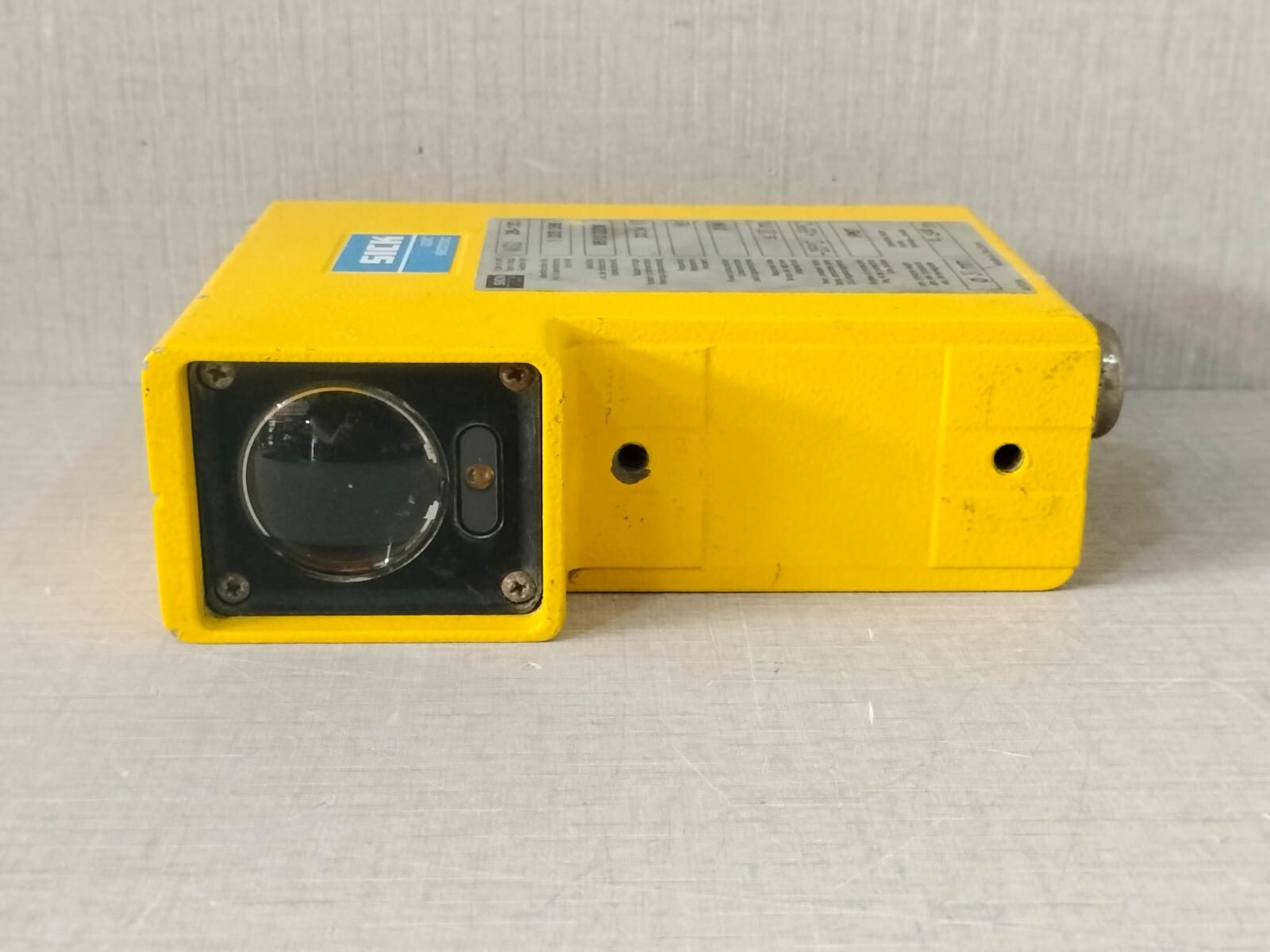 SICK OPTIC ELECTRONIC WSU 26-130 SICK OPTIC ELECTRONIC WSU 26-130 DC 24V 4