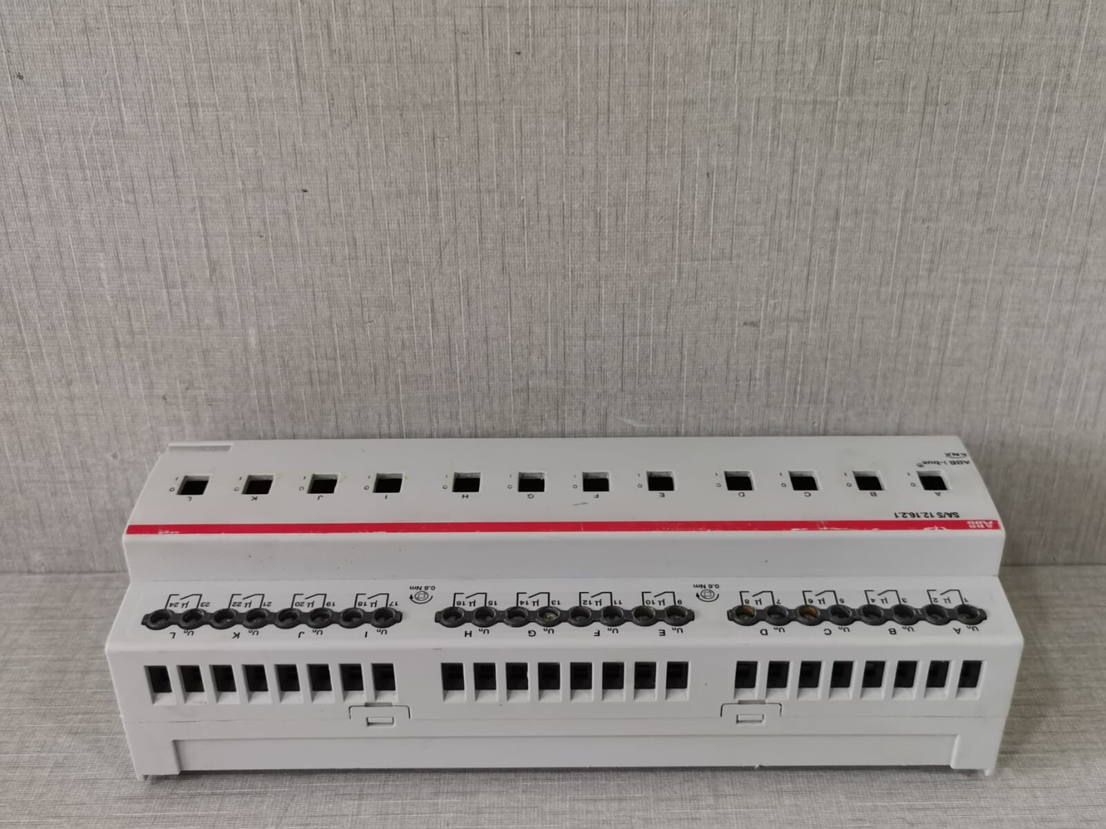 ABB SA/S12.16.2.1 ABB SA/S12.16.2.1 Switch Actuator 2CDG110162R0011 6