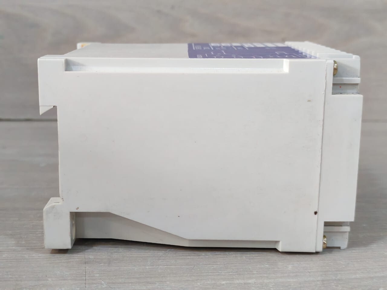 SELCO T2800-05 SELCO T2800-05 /T2800-05-00 OVERCURRENT RELAY 480VAC 415VAC 8