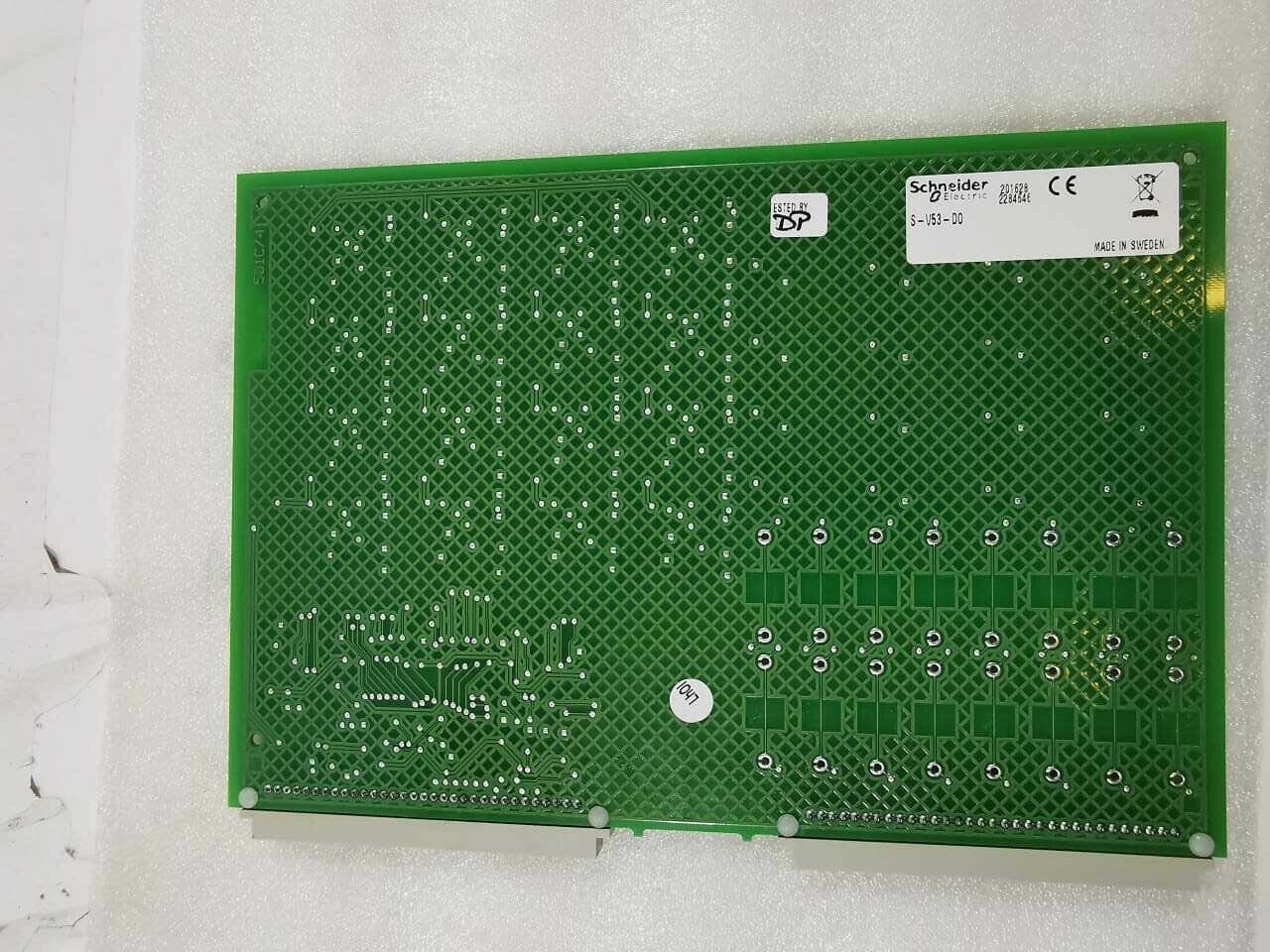 Schneider Electric V53-D0 Schneider Electric S-V53-D0 DIGITAL OUTPUT CARD 2
