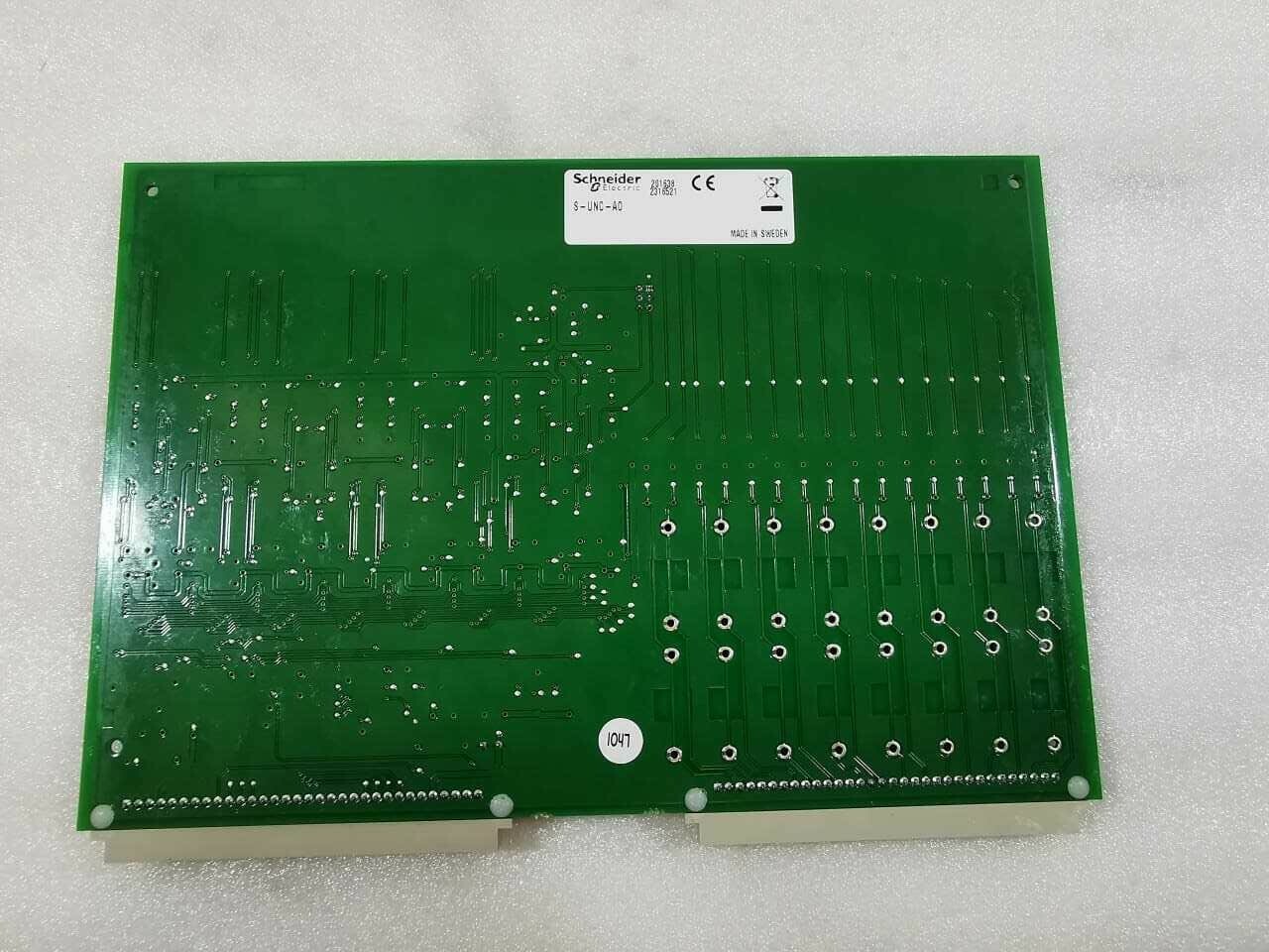 Schneider Electric S-UNC-A0 Schneider Electric S-UNC-A0 SIGMA ANALOG OUTPUT CARD 6