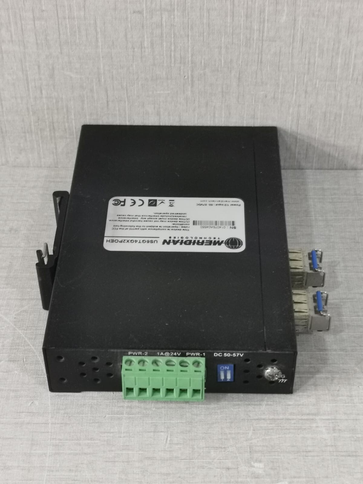 Meridian US6GT4GX2POEH MERIDIAN Technologies US6GT4GX2POEH Ethernet Switch 9