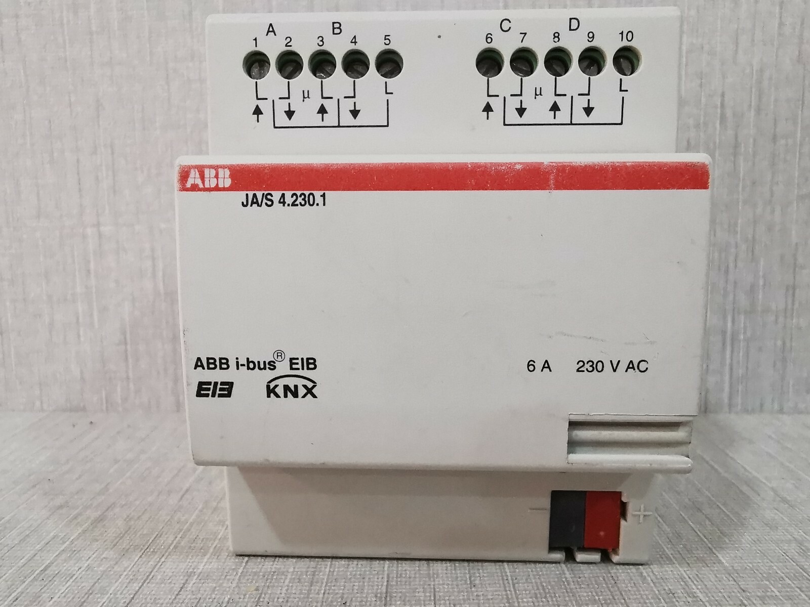 ABB JA/S 4.230.1 Shutter actuator GH Q631 0072 R0111