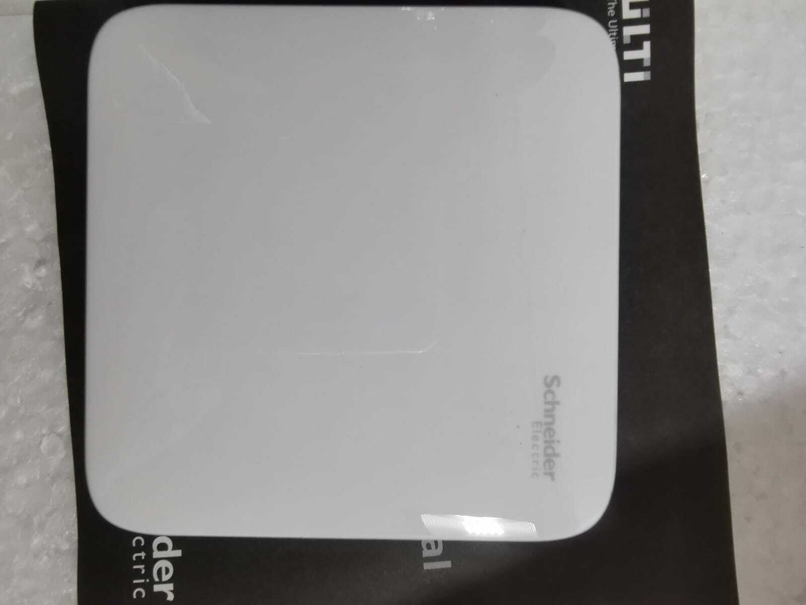 Schneider Electric U30IPGWZB Schneider Electric U30IPGWZB ULTI Gateway 6