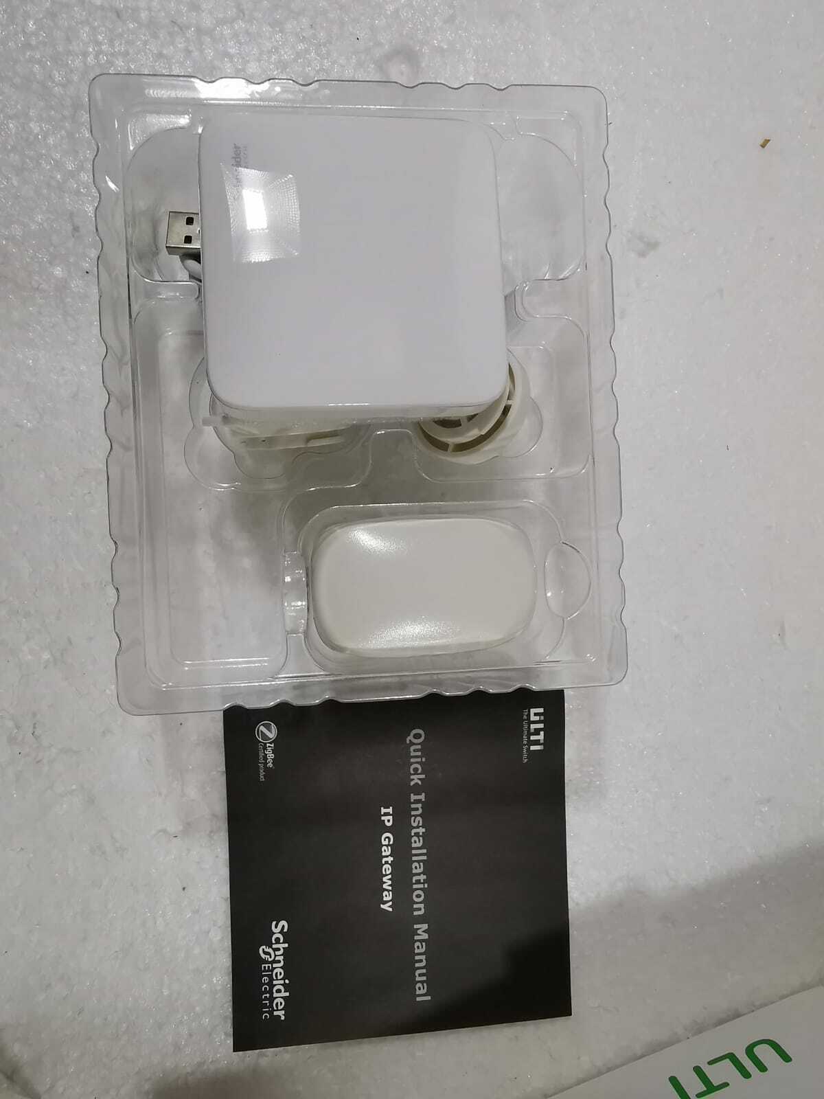 Schneider Electric U30IPGWZB Schneider Electric U30IPGWZB ULTI Gateway 8