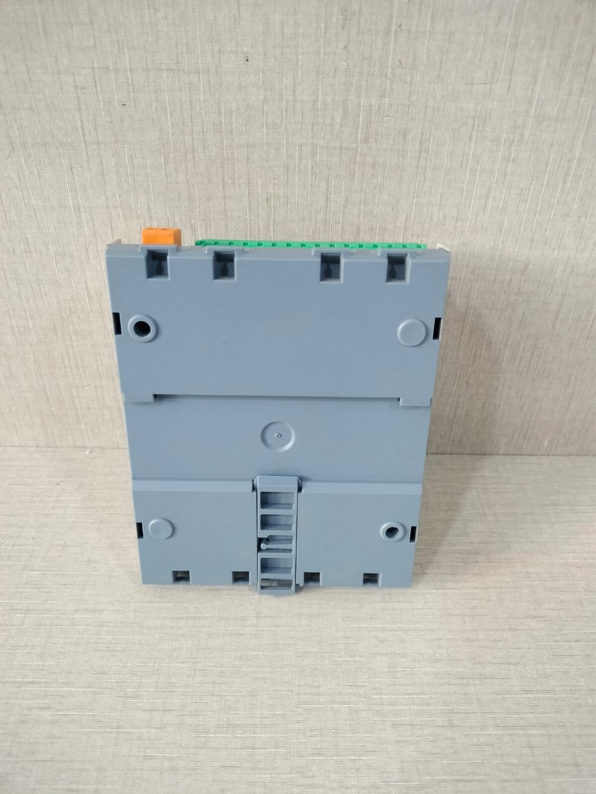 Siemens RXB24.1/CC-02 SIEMENS RXB24.1/CC-02 Room Controller AC 230V-12VA 50/60HZ- W/ FILTHY BOX 9