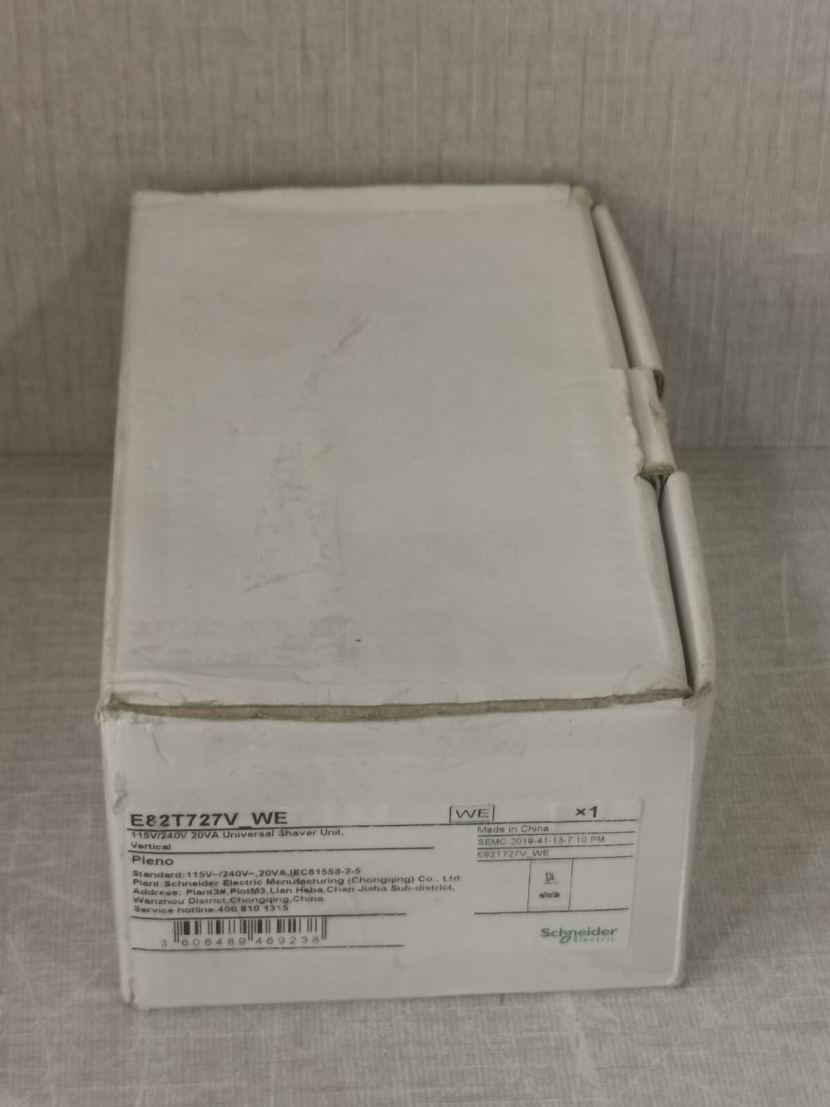 Schneider Electric E82T727V Schneider Electric E82T727V Universal Shaver Unit 2