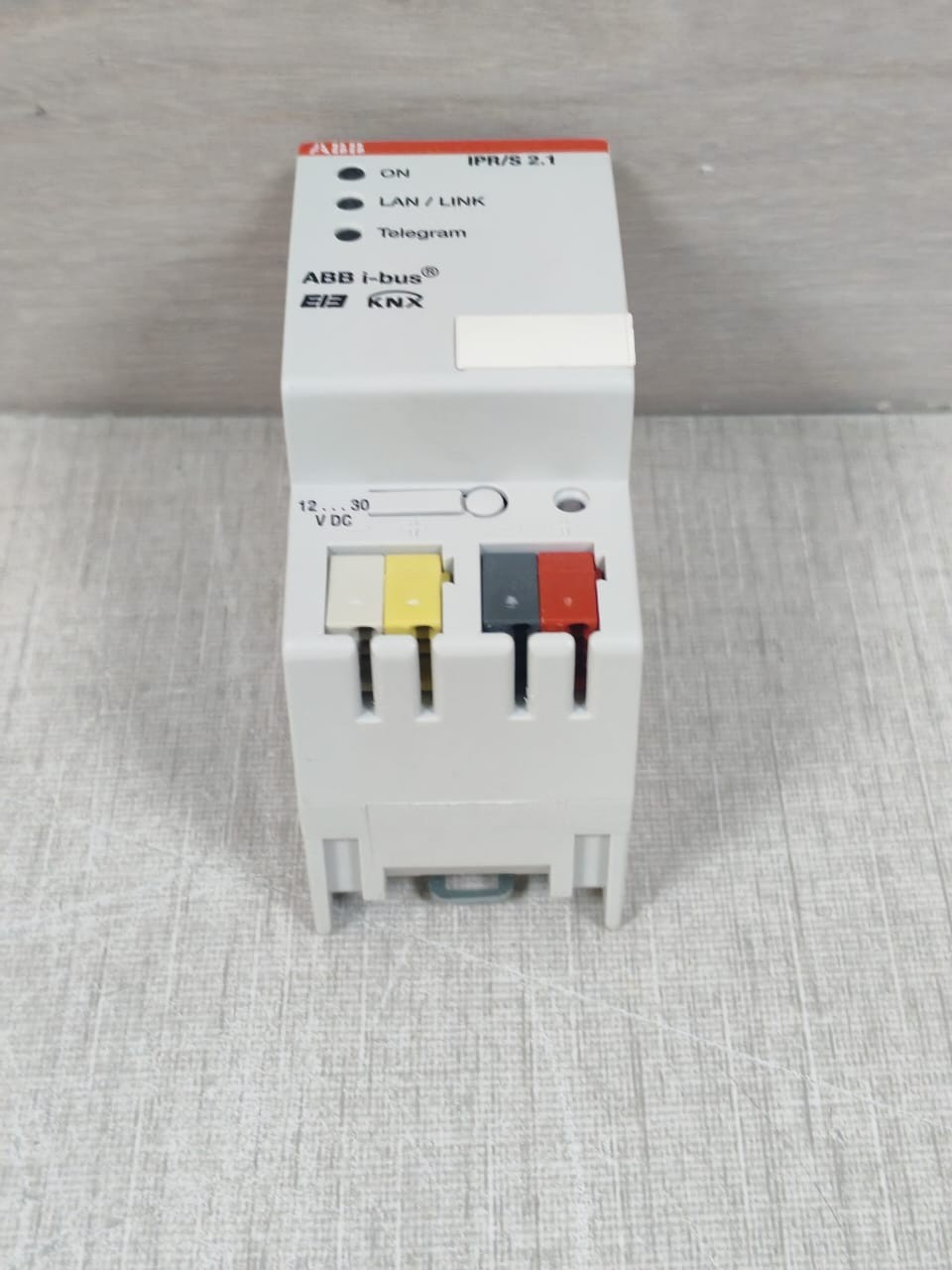 ABB 2CDG 110 061 R0011 ABB IPR/S 2.1 ROUTER 2CDG 110 061 R0011 5