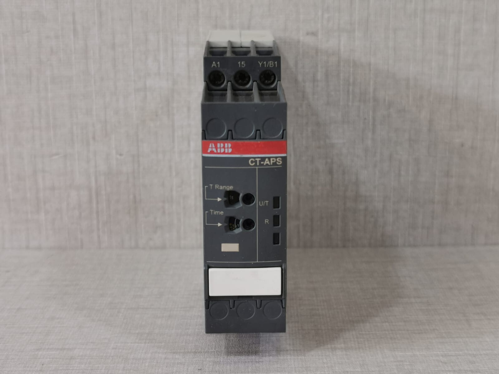 ABB CT-APS-/1SVR730180R3100-+-ABB-CM-MSS-/1SVR430710R9300 ABB CT-APS /1SVR730180R3100 + ABB CM-MSS /1SVR430710R9300 THERMISTOR RELAY 2