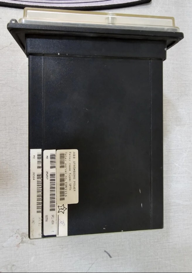 ABB SPCJ 4D34 ABB SPCJ 4D34 Over Current and Earth-Fault Relay SPAM 150 C 8