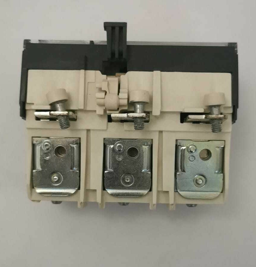 Schneider Electric LV525020 Schneider TM 200 D EasyPact CVS LV525020 2