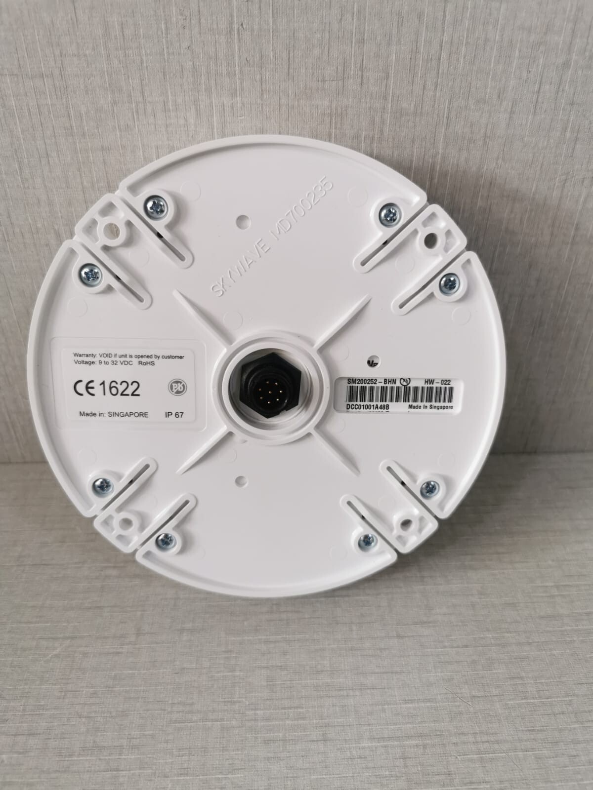 SkyWave SM200252-BHN SkyWave DMR-800D SM200252-BHN Terminal Satellite Antenna 8