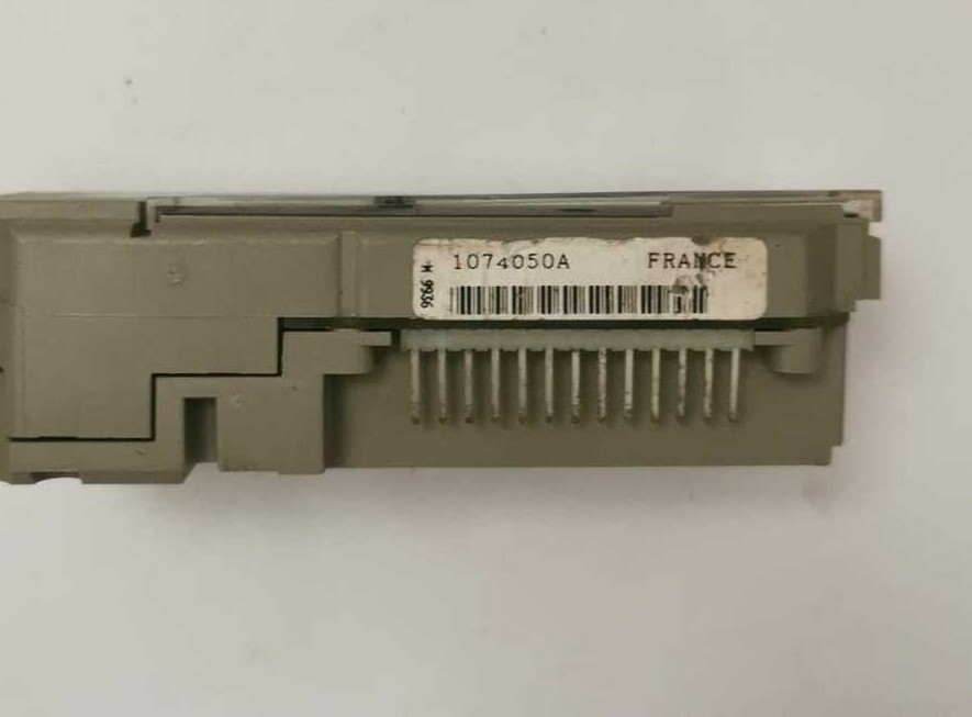 Schneider Electric STR-23 Schneider Electric STR 23 SE Programmer Circuit Breaker 3