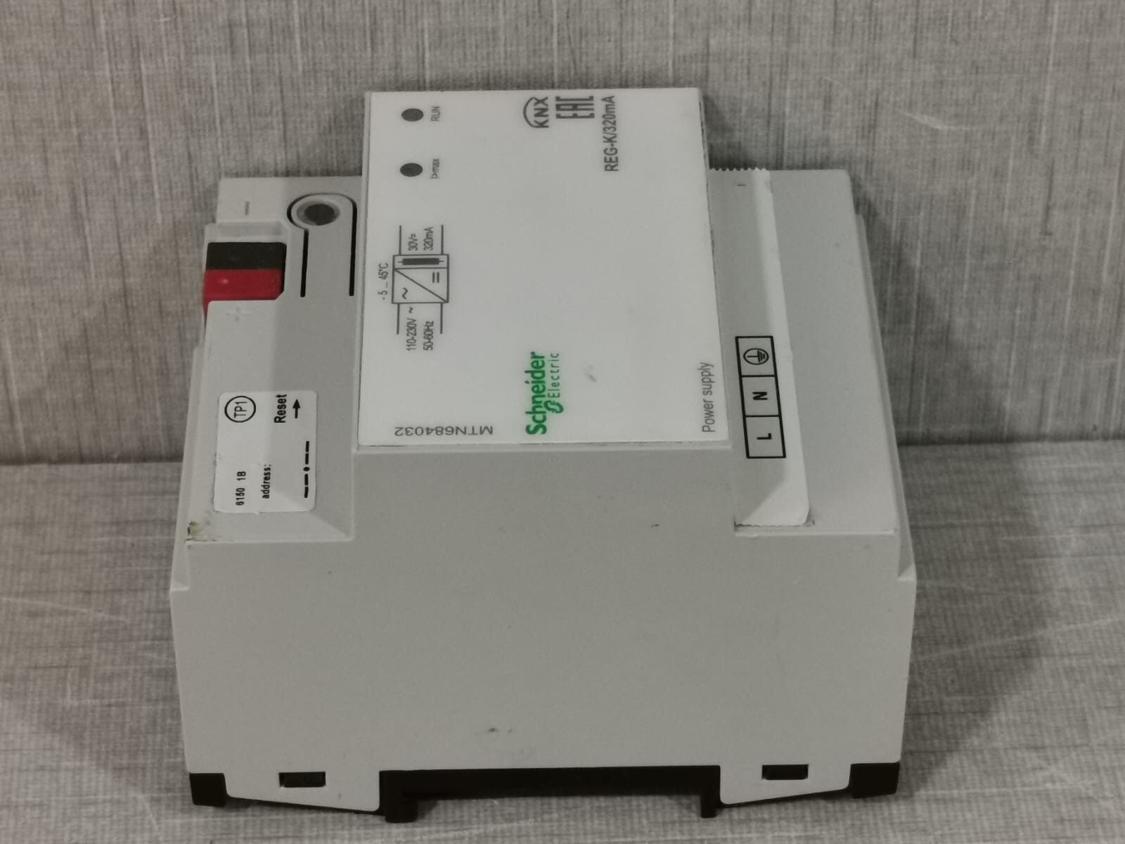 Schneider Electric MTN684032 Schneider Electric MTN684032 KNX REG-K/320 mA 5