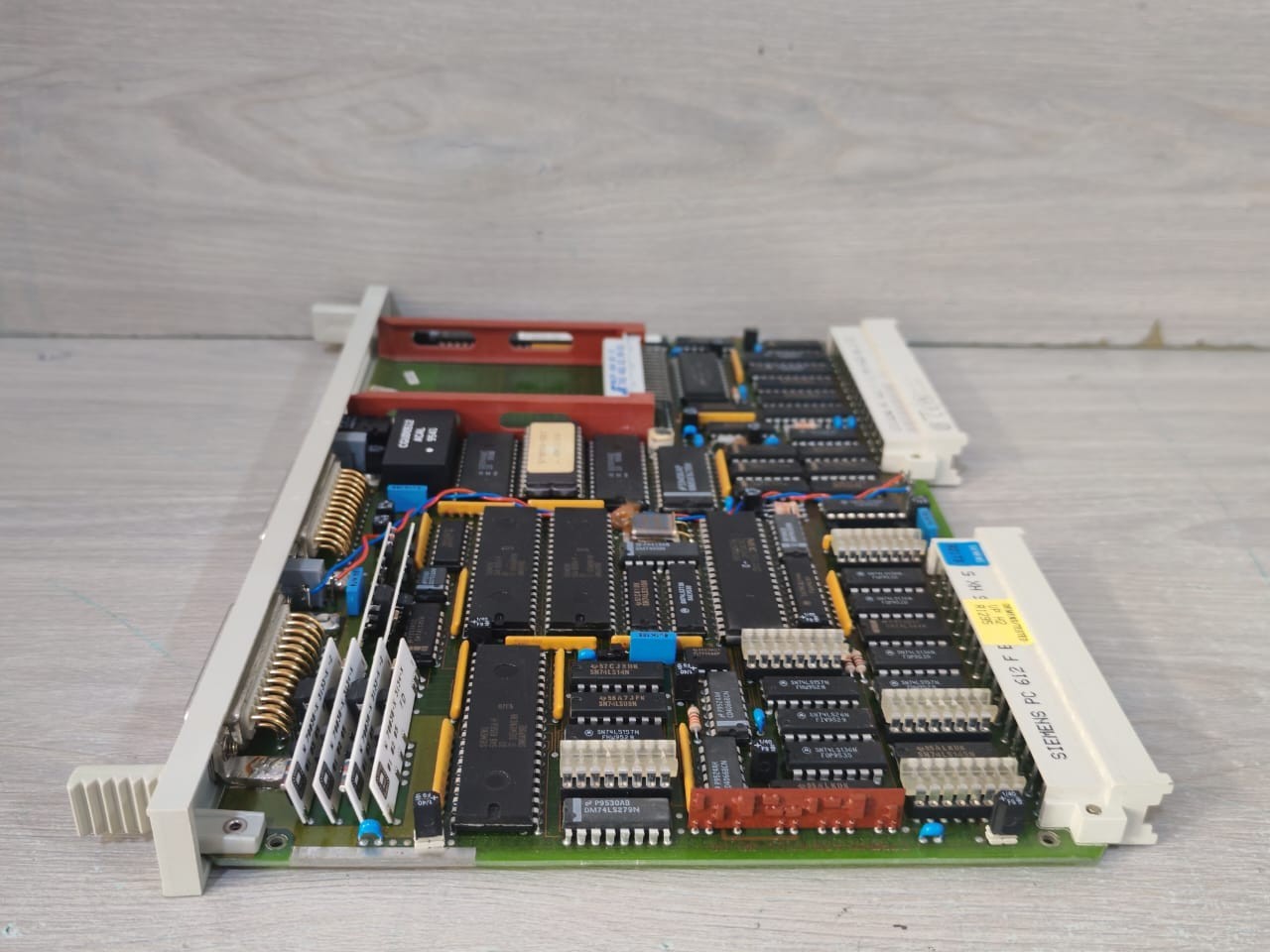 Siemens 6ES5525-3UA21 Siemens 6ES5525-3UA21 Communication Processor 9