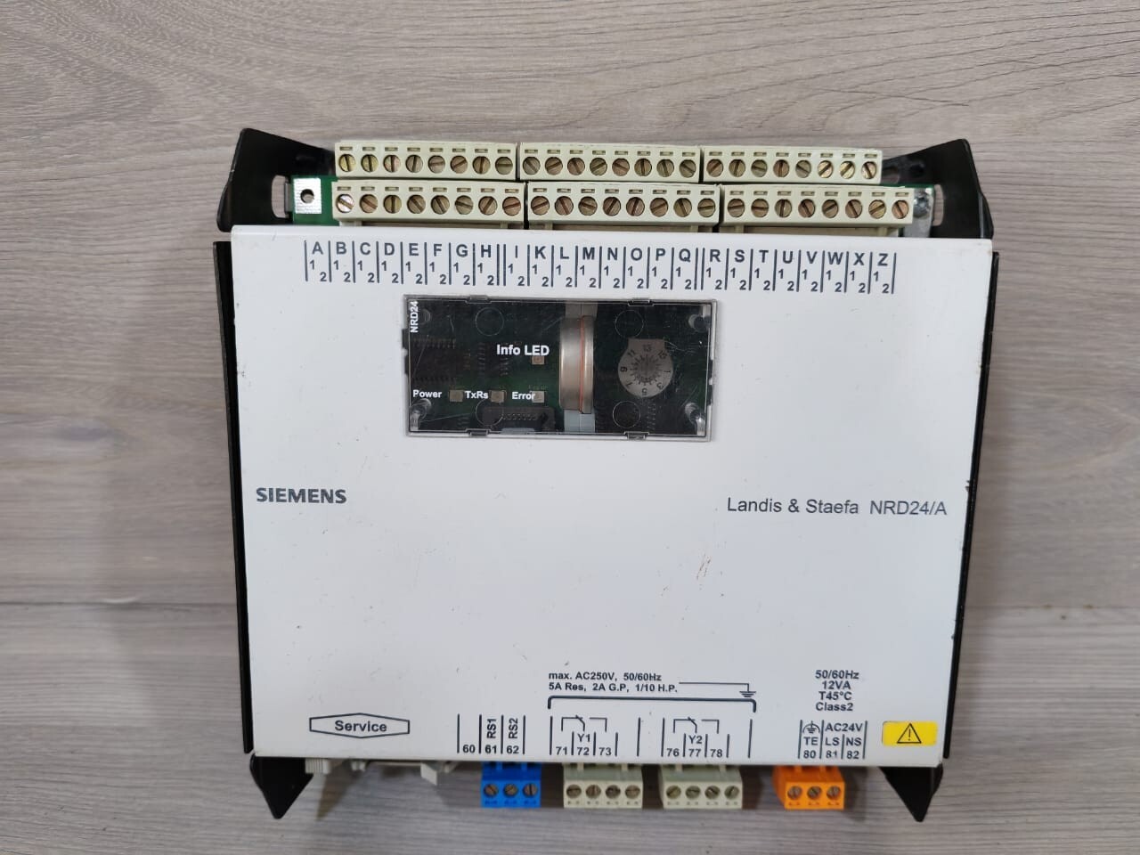 SIEMENS /LANDIS & STAEFA NRD24/A interlock device
