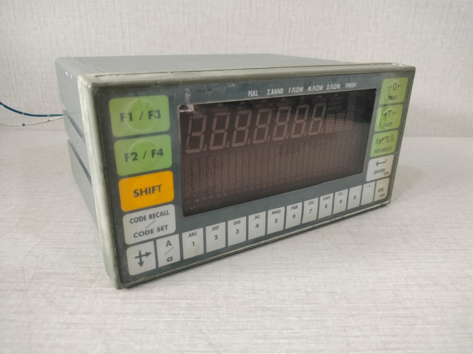 A&D AD-4402 A&D Multi-Function Weighing indicator AD-4402 WITH DAMAGED SCREEN 3