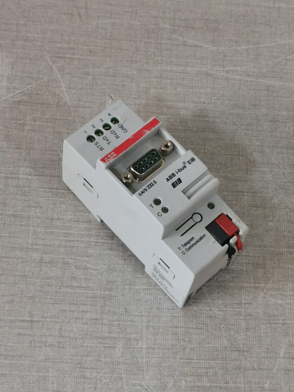 ABB GHQ 631 0043 R0111 GHQ 631 0043 R0111 ABB i-bus EA/S 232.5 PC Connector 3