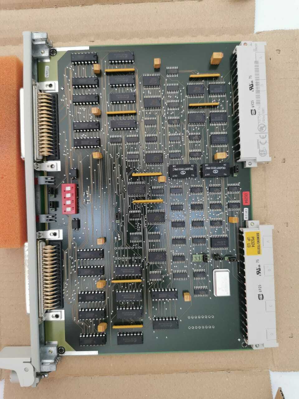 SIEMENS 6ES5304-3UB11 Interface Module - WITH FILTHY BOX