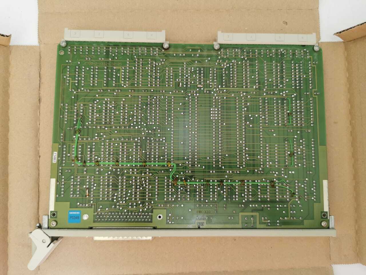 SIEMENS 6ES5324-3UR11 SIEMENS SIMATIC 6ES5324-3UR11 Interface Module- WITH FILTHY BOX 4