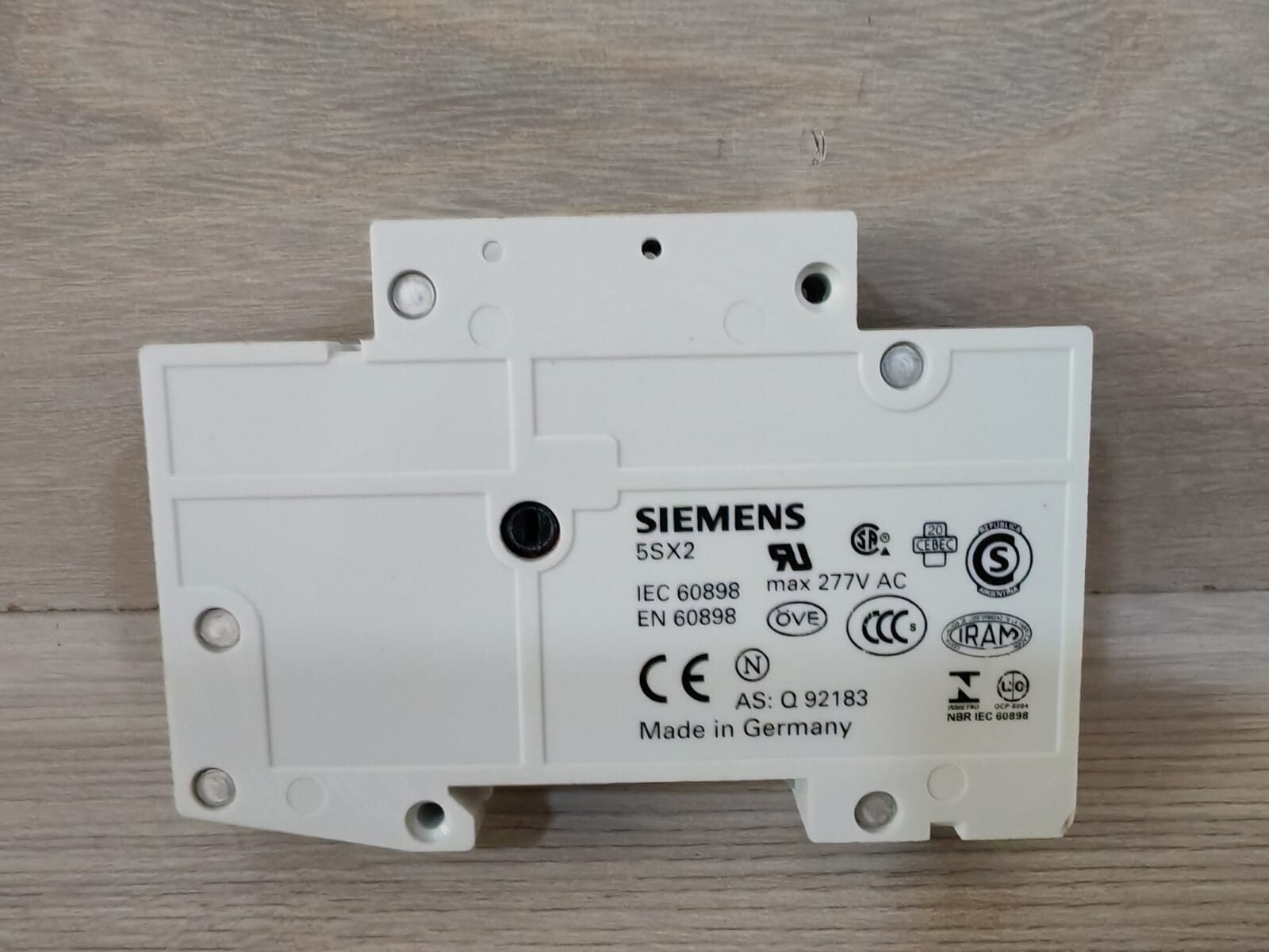Siemens 5SX2-110-7 SIEMENS 5SX2 110-7 CIRCUIT BREAKER 6