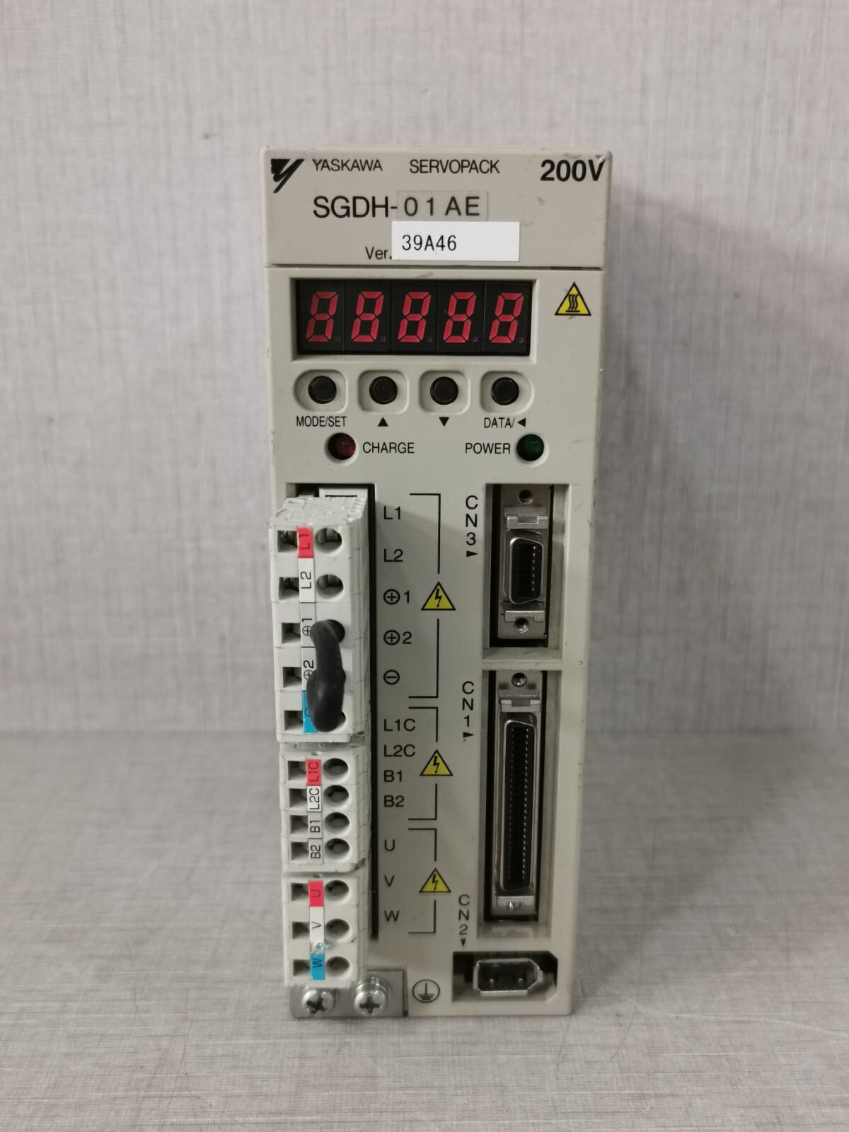 YASKAWA SGDH-01AE SERVOPACK