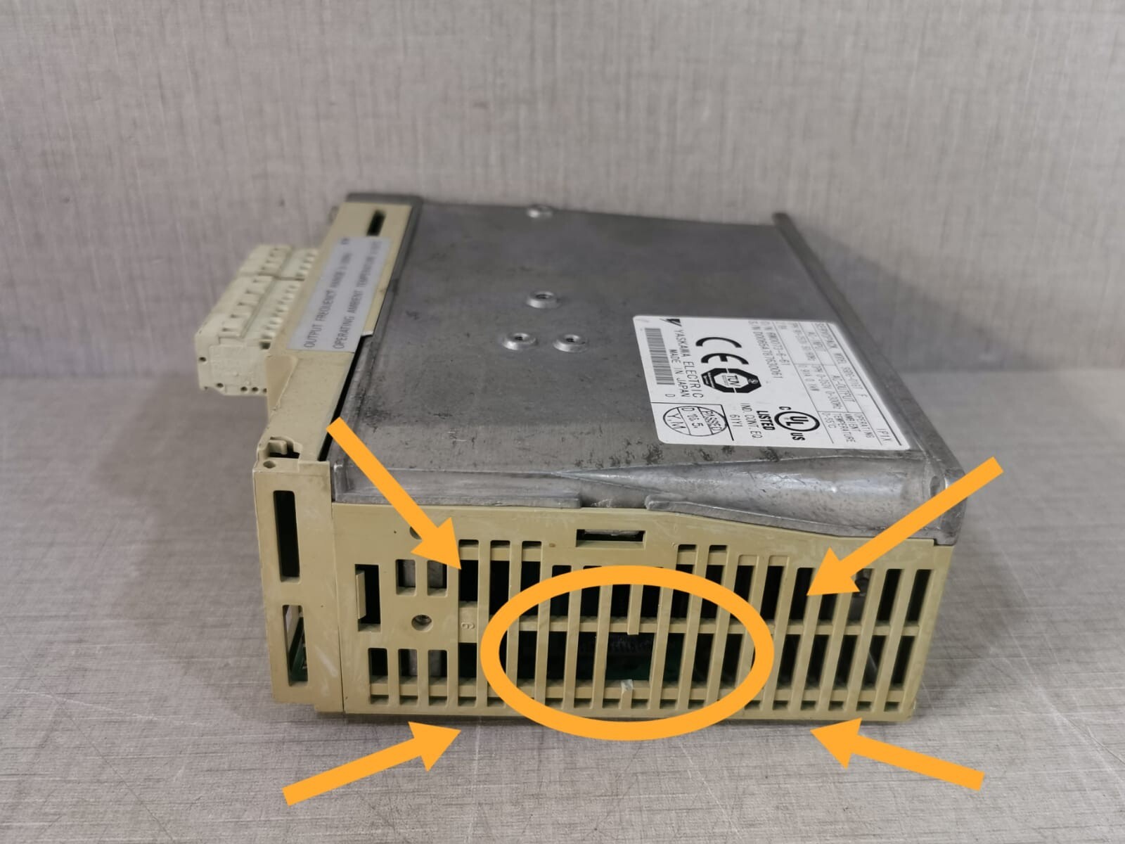 Yaskawa SGDG-01GT YASKAWA SGDG-01GT F SERVOPACK 8