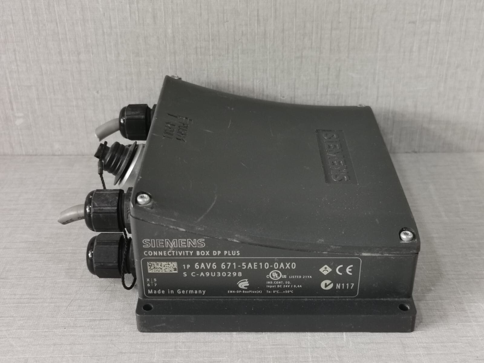 Siemens 6AV6 671-5AE10-0AX0 SIEMENS 6AV6 671-5AE10-0AX0 CONNECTIVITY BOX DP PLUS 3
