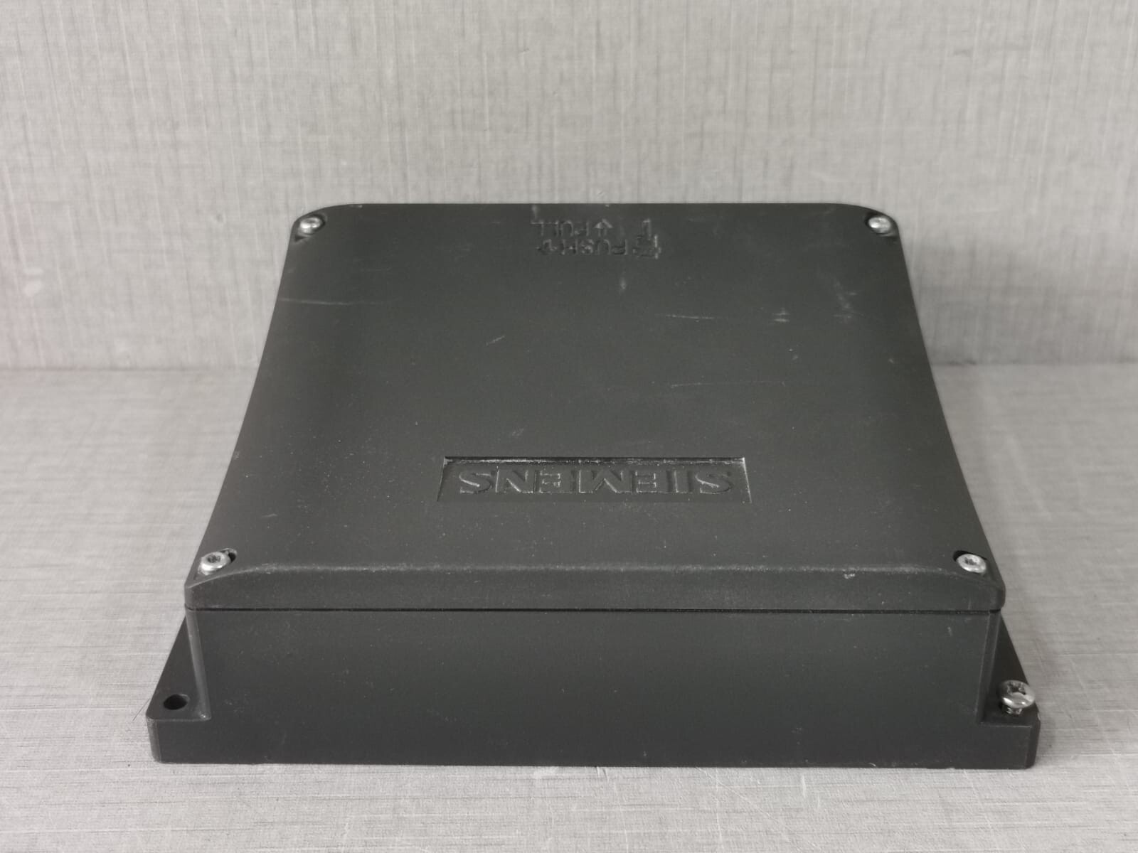 Siemens 6AV6 671-5AE10-0AX0 SIEMENS 6AV6 671-5AE10-0AX0 CONNECTIVITY BOX DP PLUS 6