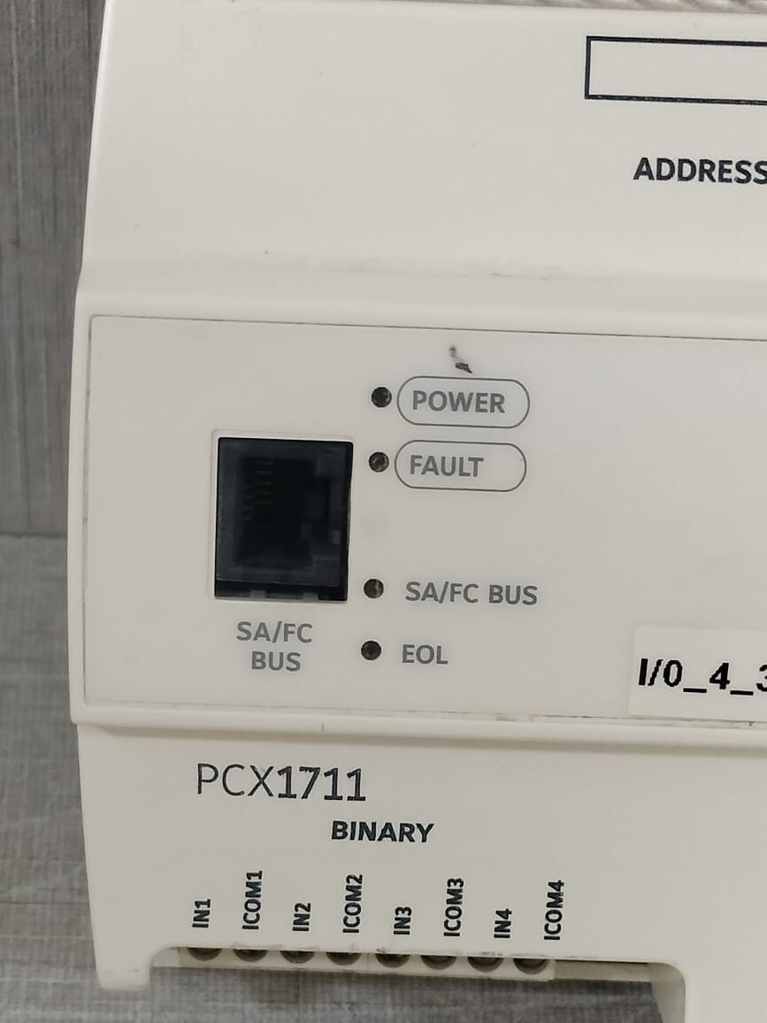 JOHNSON CONTROLS PCX1711 JOHNSON CONTROLS PCX1711 Digital Universal Programmable Relay REV T S/W VER 6.2 2