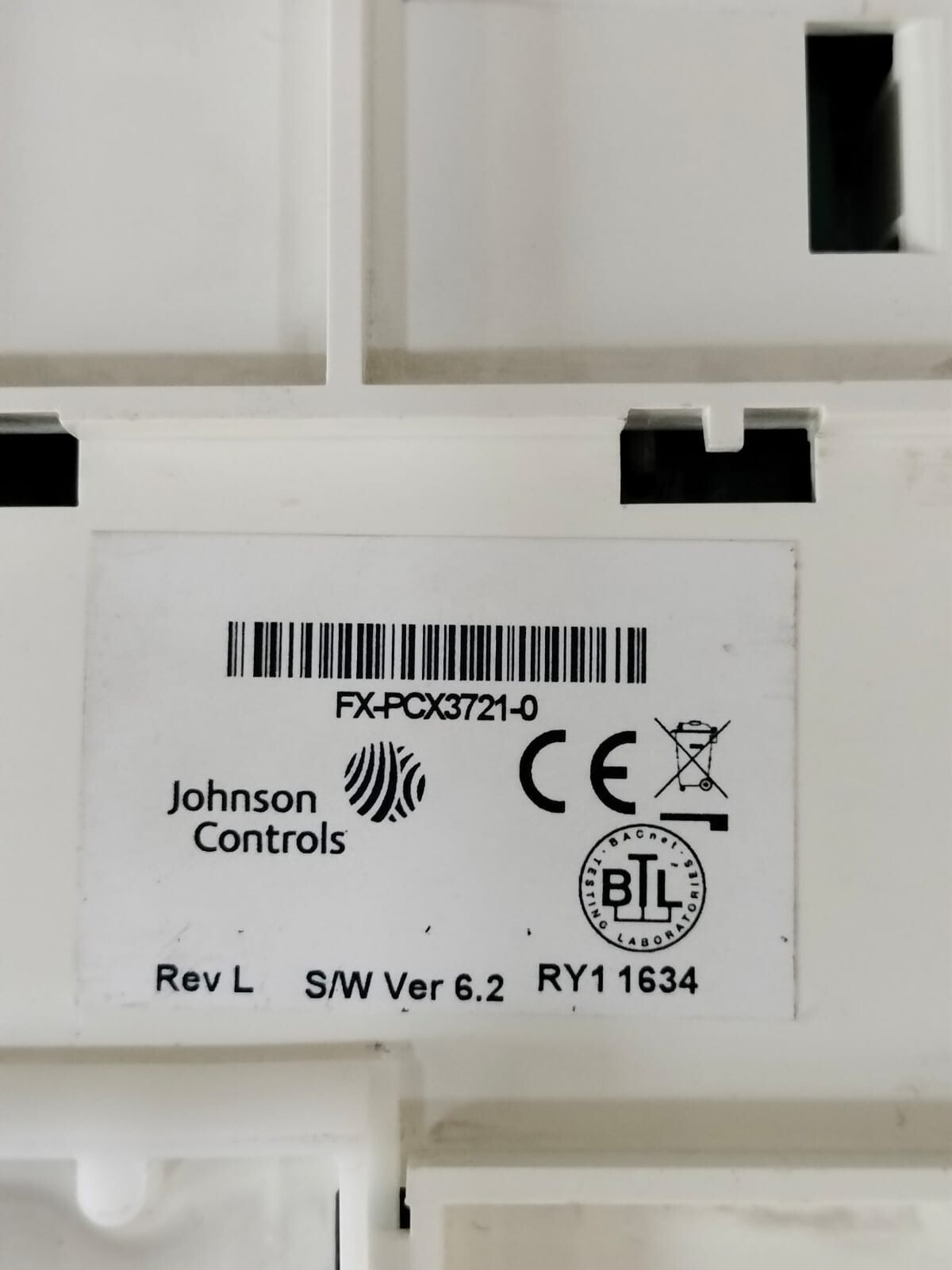JOHNSON CONTROLS PCX3721 REV L S/W VER 6.2 JOHNSON CONTROLS PCX3721 REV L S/W VER 6.2 Facility Explorer Controller 4