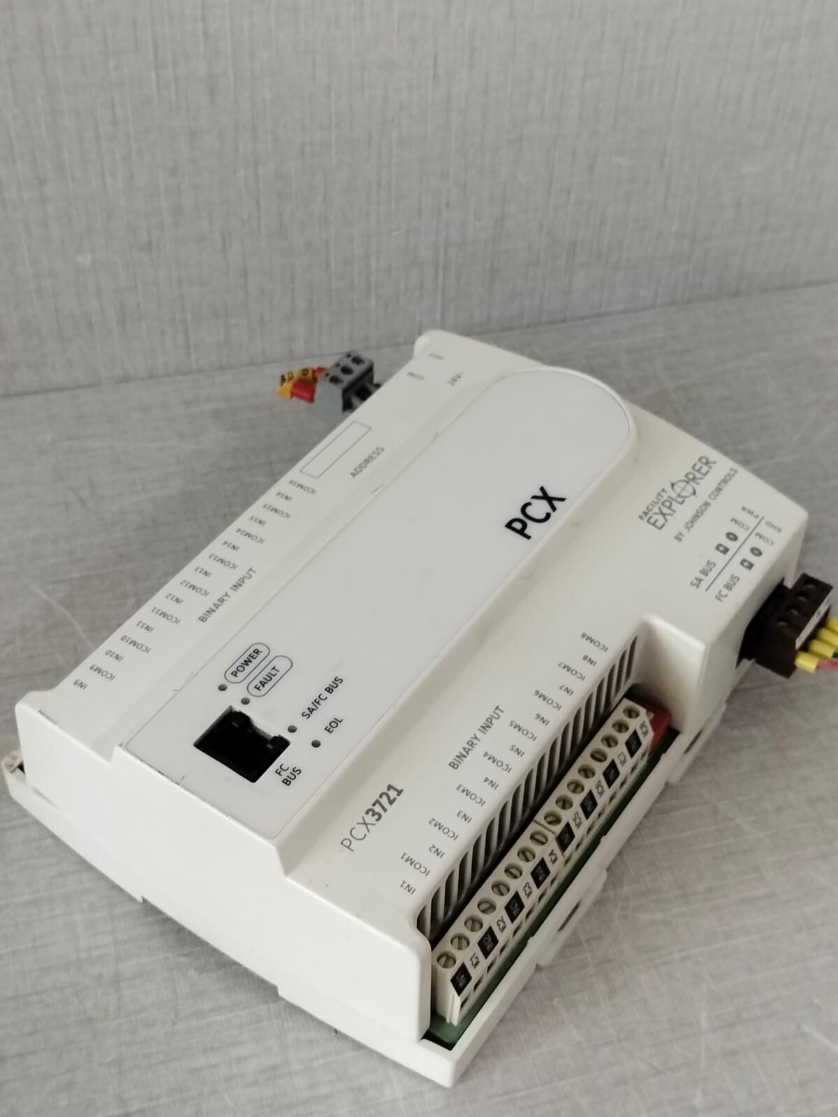JOHNSON CONTROLS PCX3721 REV L S/W VER 6.2 JOHNSON CONTROLS PCX3721 REV L S/W VER 6.2 Facility Explorer Controller 6
