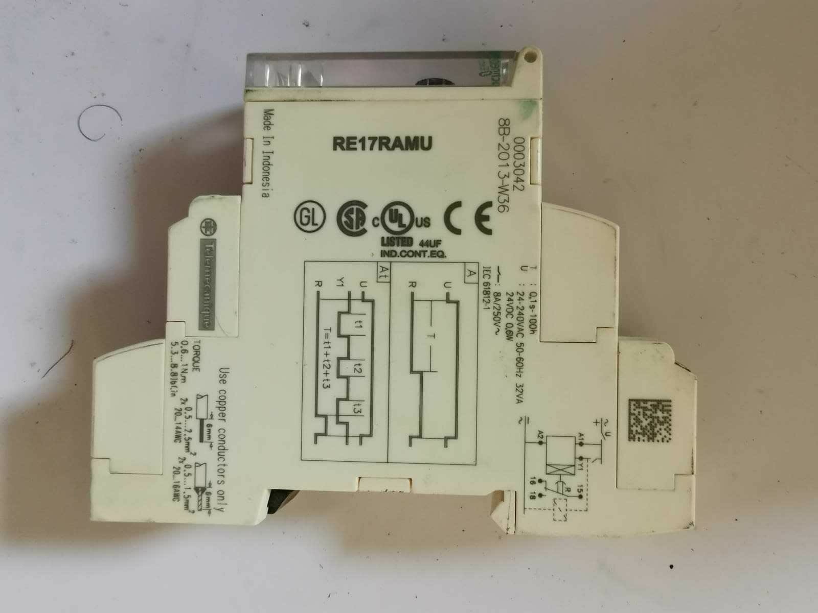 Schneider Electric RE17RAMU Schneider Electric RE17RAMU Time Delay Relay 2