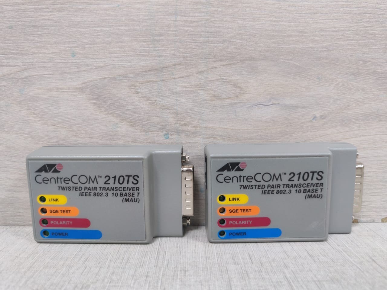 ALLIED TELESYN AT-210TS Allied Telesyn AT-210TS CentreCOM Twisted Pair Transceiver 9