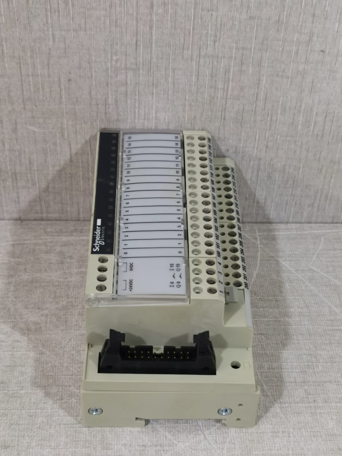 Schneider Electric H16S21 Schneider Electric ABE7- H16S21 Modicon 4